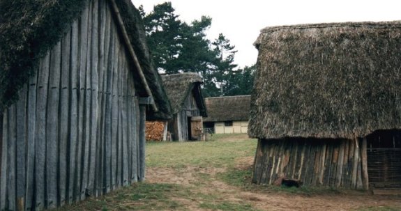 VillageScene